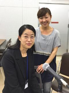 解説員の白木さんとDJの酒井さん