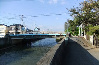 「伝兵衛橋」六間川の橋の写真