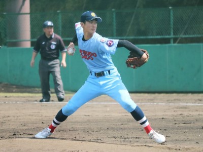 宮尾選手のピッチング風景