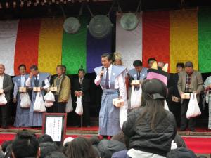 本土寺　節分会市長挨拶の様子