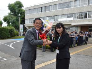 市長初登庁の様子