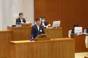 定例会の様子