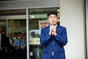 初登庁の様子